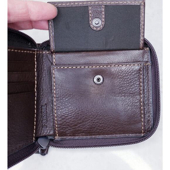 NWOT FOSSIL Lufkin Men's Brown Leather Zip Around Bifold Wallet - Picture 9 of 13